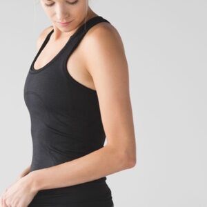 EUC Lululemon Swiftly Racerback Tank Black size 8